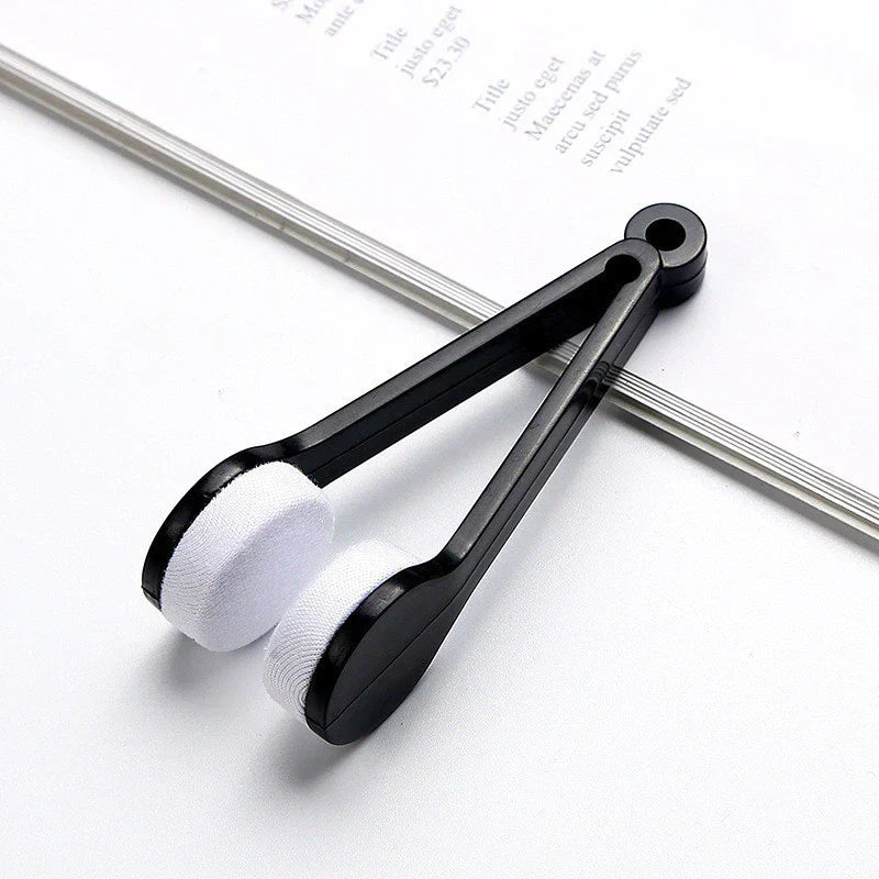 2-in-1 Microfibre Lens Cleaner